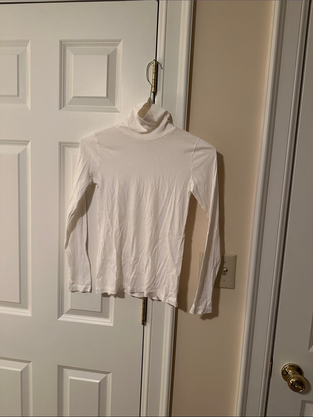 Crewcuts White Long-Sleeve Turtleneck Top